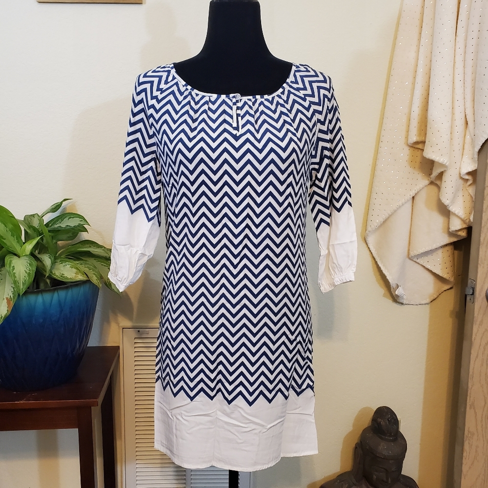 VENUS Chevron Women's Dress, Blue & White , Size 2 - Picture 1 of 9